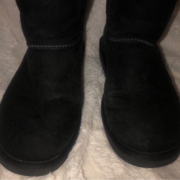 UGG Short boot, black. SZ 7 - Picture 3 of 10